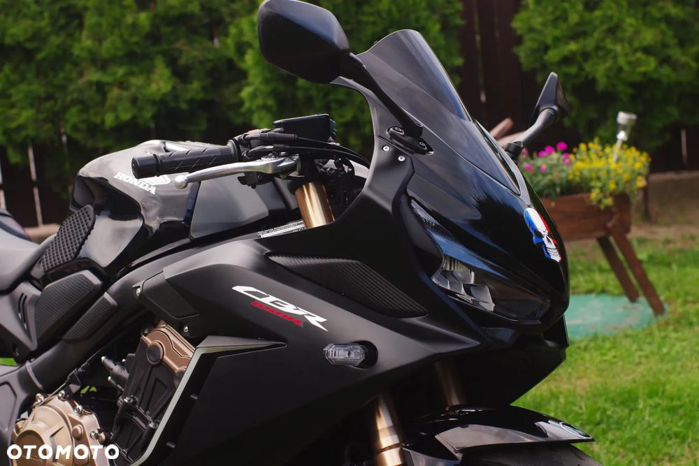 Honda CBR - 11