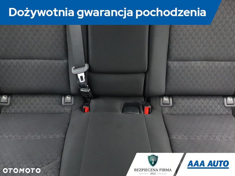 Kia Ceed - 12