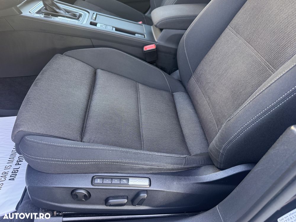 Volkswagen Passat 2.0 TDI SCR DSG - 11