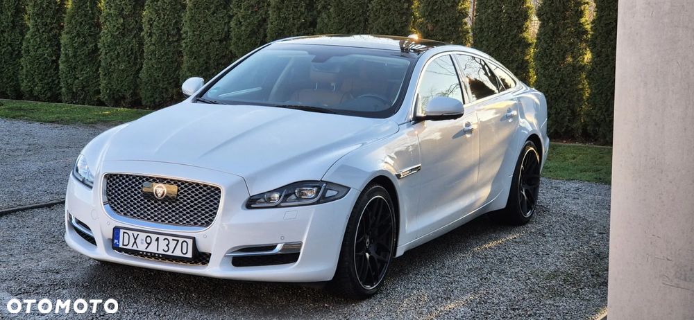 Jaguar XJ 3.0 V6 Portfolio - 3