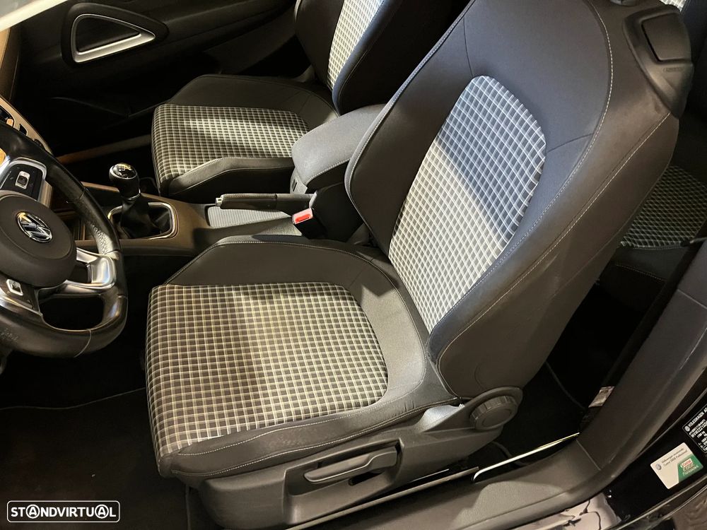 VW Scirocco 2.0 TDI Sport - 12