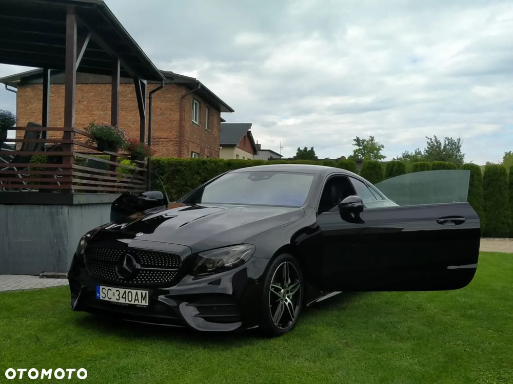 Mercedes-Benz Klasa E 300 Coupe 9G-TRONIC - 35