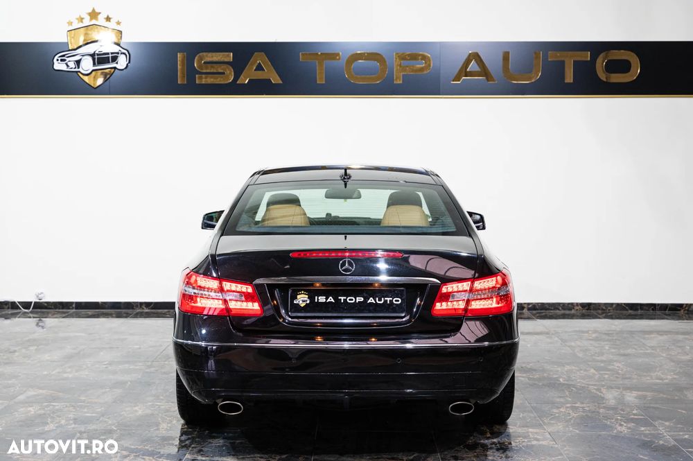 Mercedes-Benz E 350 CGI Coupe BlueEFFICIENCY 7G-TRONIC Avantgarde - 33