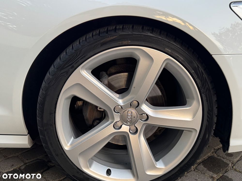 Audi A6 Avant 2.0 TDI ultra S tronic - 19