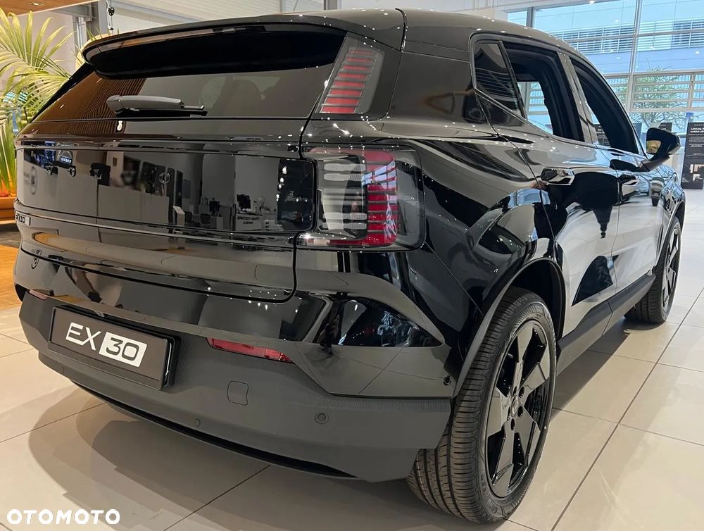 Volvo EX30 69kWh Single Motor Long Range Plus Black Edition - 6
