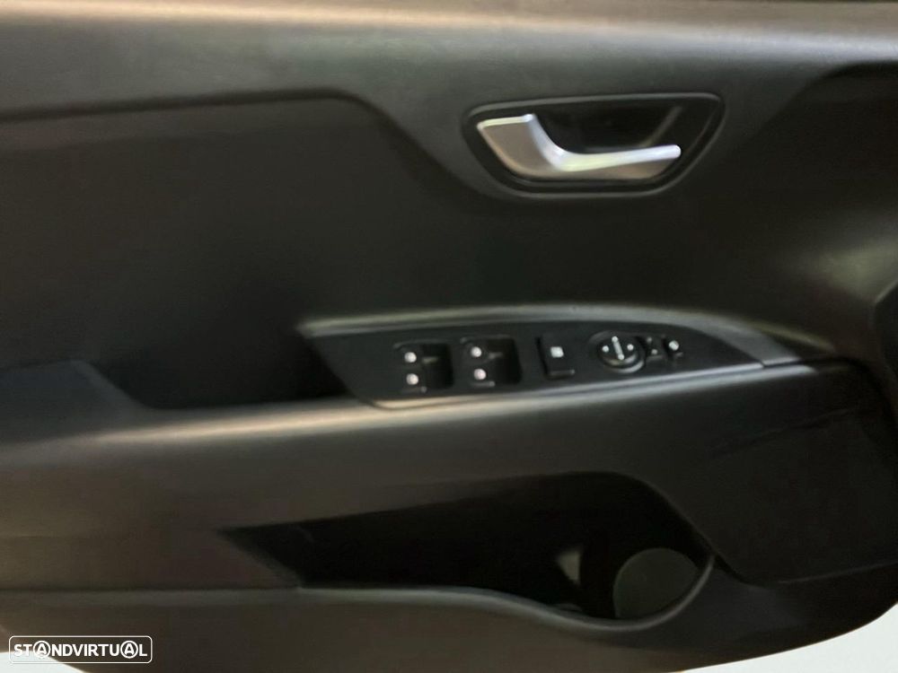 Kia Rio - 19