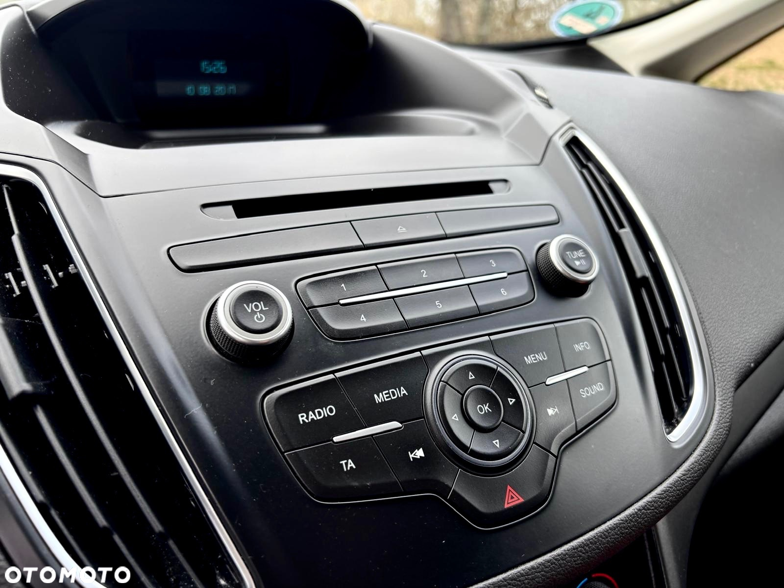 Ford C-MAX - 12