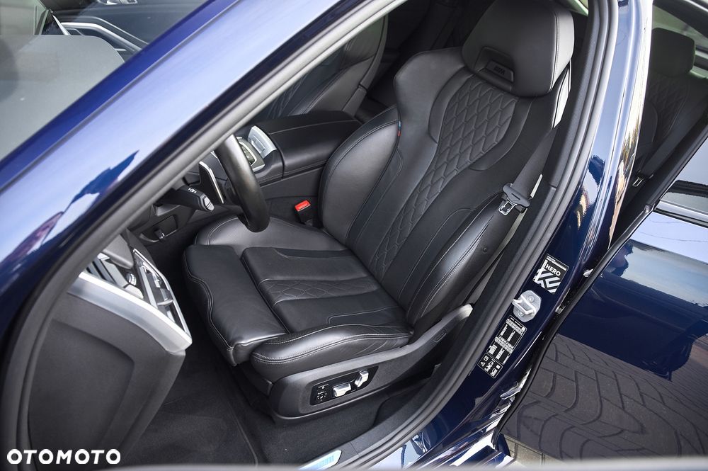 BMW X6 xDrive40d mHEV - 23