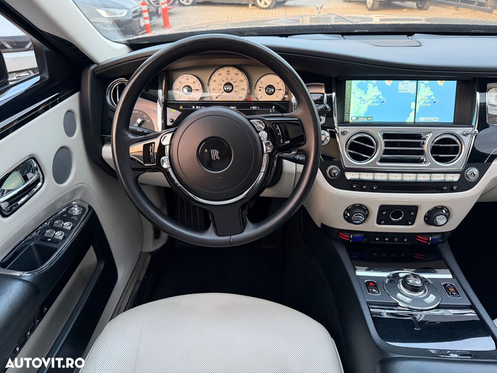 Rolls-Royce Ghost Standard - 31