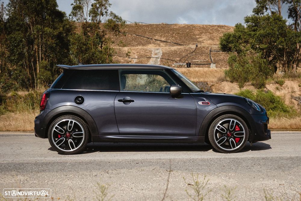 MINI 3 Portas John Cooper Works Plus - 2