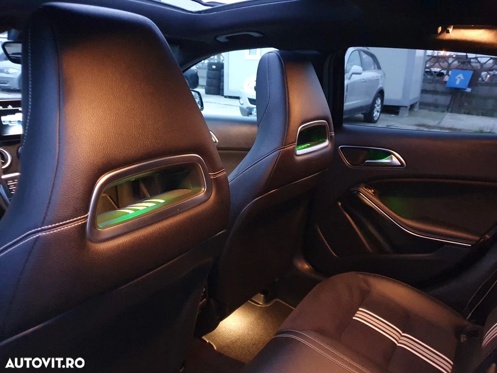 Mercedes-Benz GLA 220 d 4Matic 7G-DCT AMG Line - 17