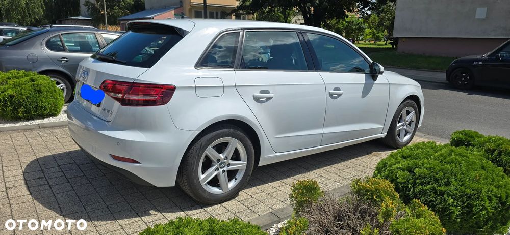 Audi A3 Sportback 1.5 TFSI S tronic - 4
