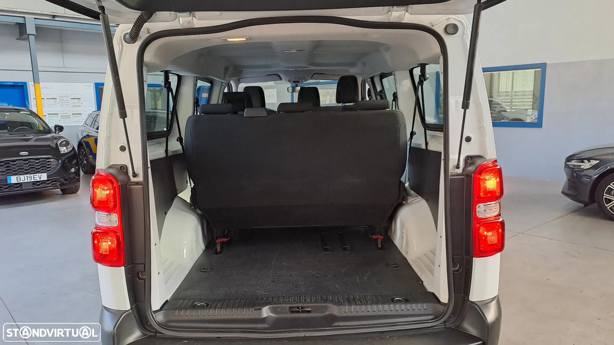 Citroën Jumpy 2.0 BlueHDi XL Semi-Vidrado EAT8 - 8
