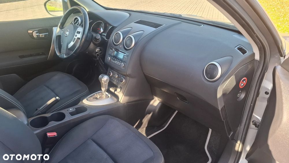 Nissan Qashqai 2.0 CVT lounge - 10