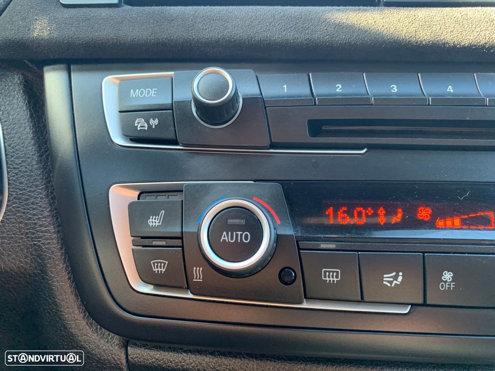 BMW 320 d Pack M - 35