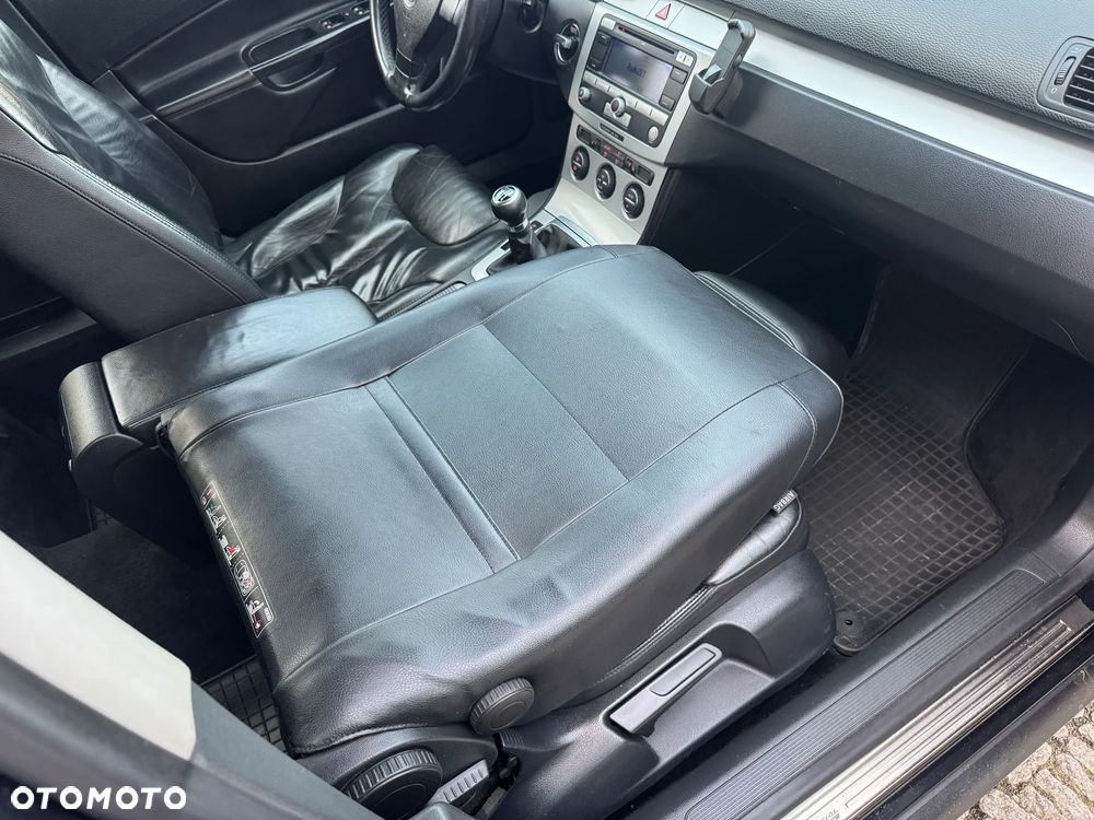 Volkswagen Passat 2.0 TDI Comfortline - 31
