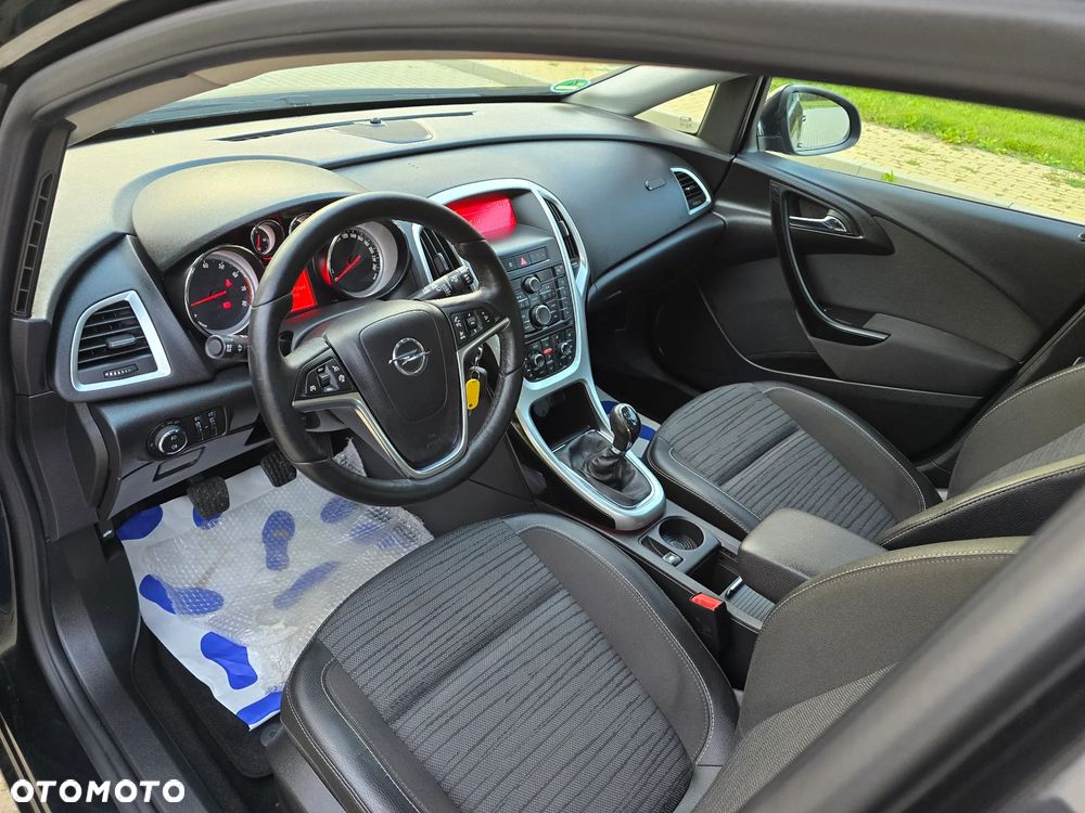 Opel Astra 1.4 Turbo Edition - 19