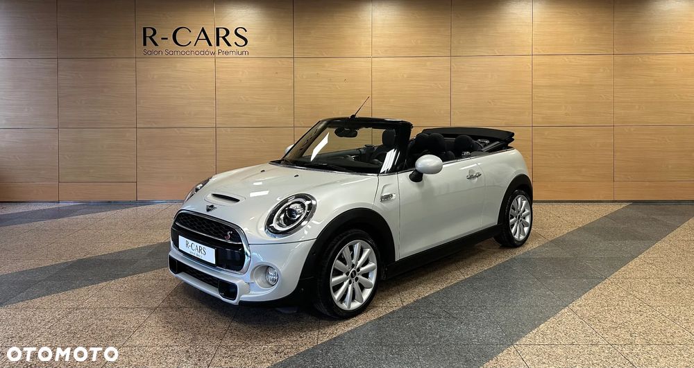 MINI Cooper S Sidewalk - 4