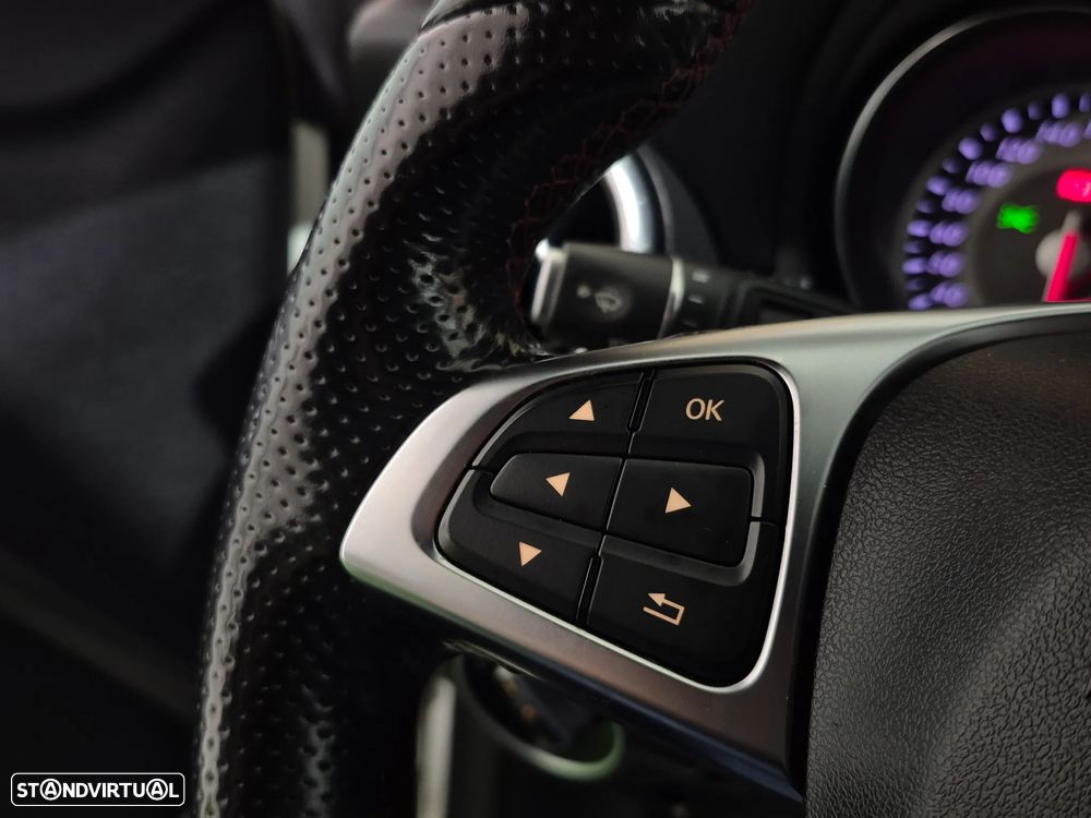 Mercedes-Benz CLA 180 d Shooting Brake AMG Line - 19