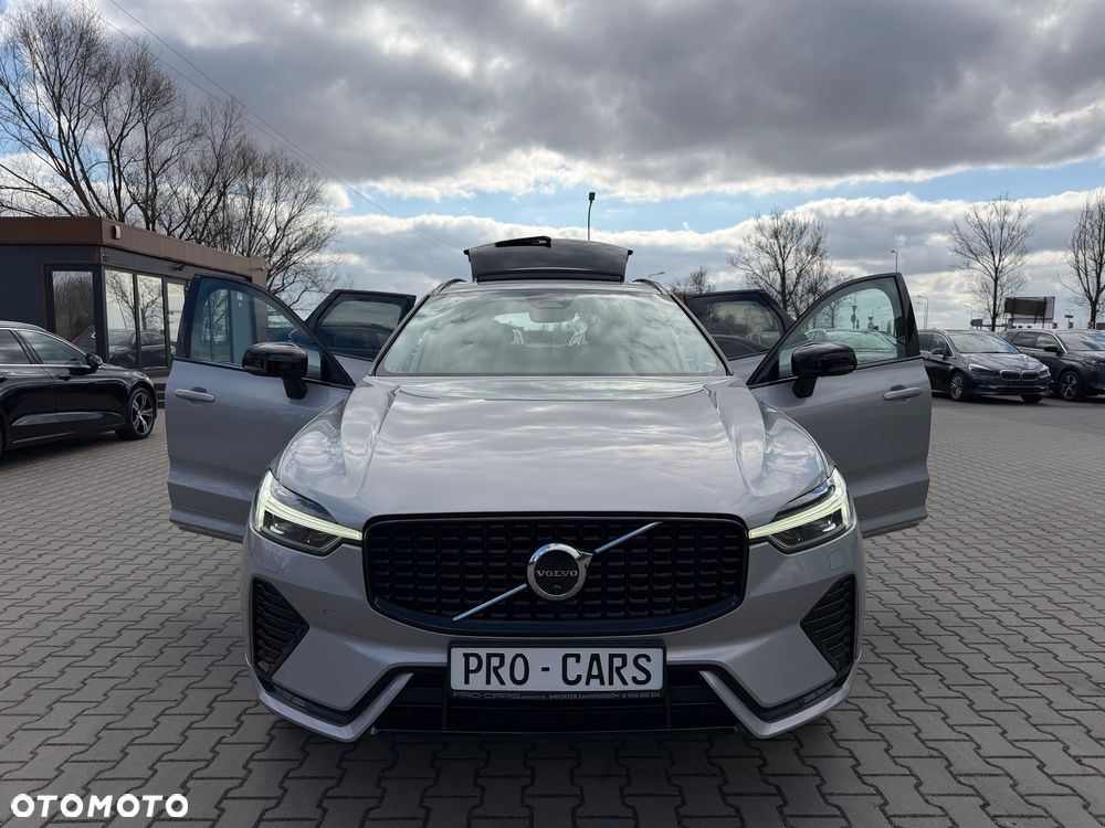 Volvo XC 60 B4 D Plus Dark - 14