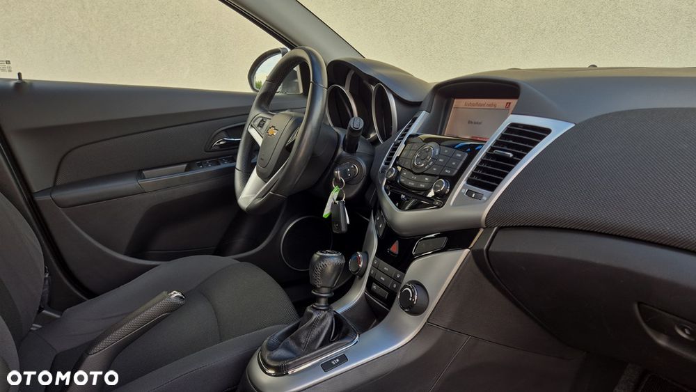 Chevrolet Cruze 1.6 LT+ - 5