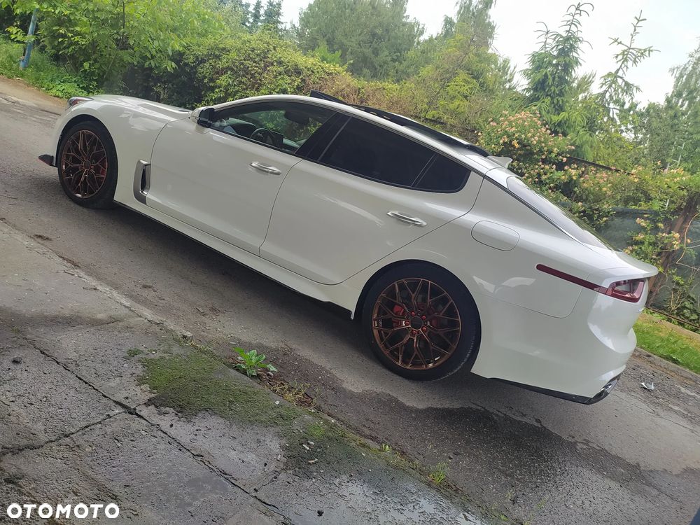 Kia Stinger 2.0 T-GDI GT Line - 13