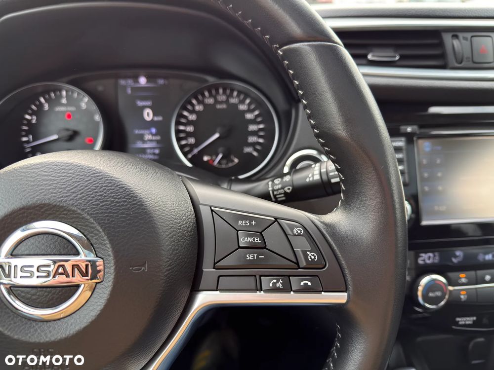 Nissan Qashqai 1.6 DIG-T 360 - 25