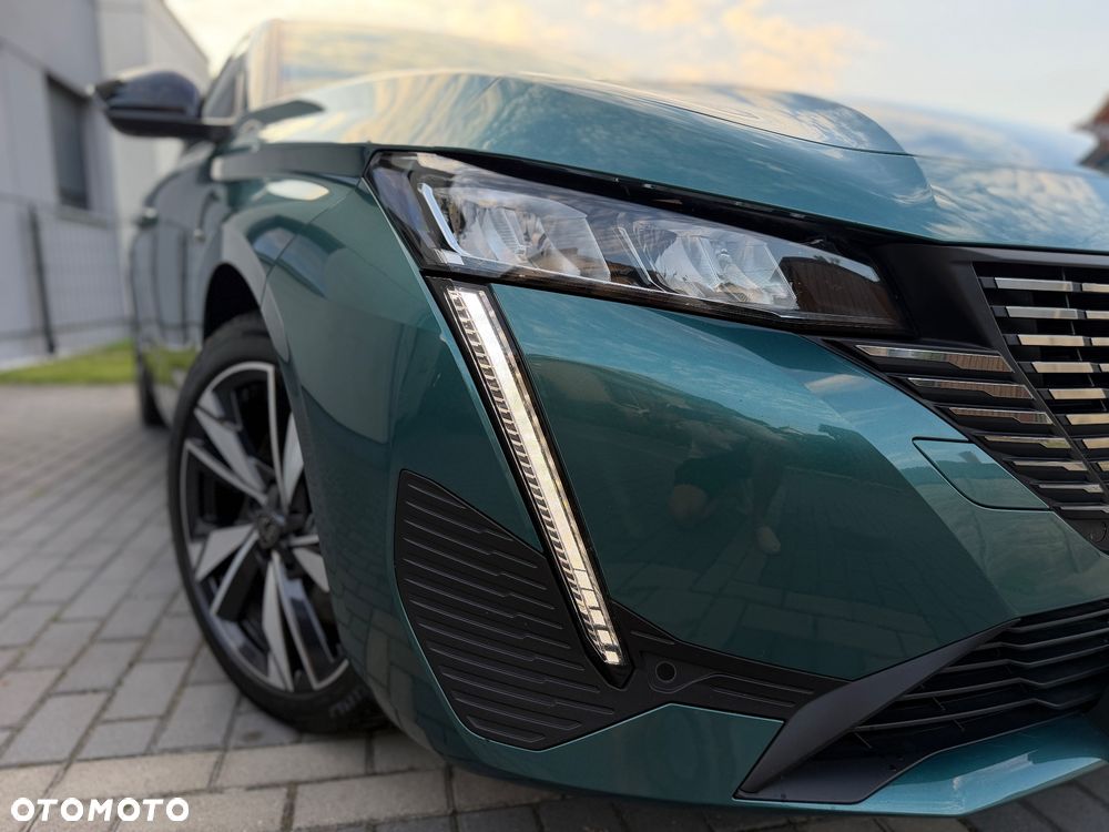 Peugeot 308 1.6 Hybrid PHEV Allure EAT8 - 27