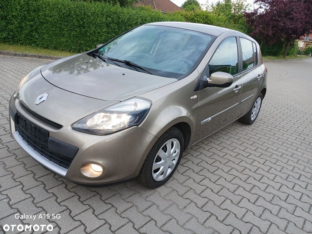 Renault Clio TCe 100 TomTom Edition - 1