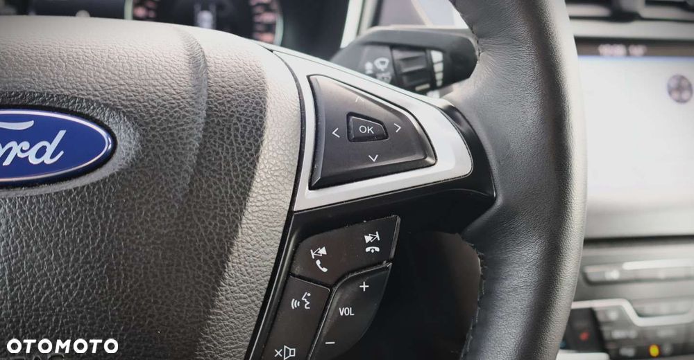 Ford Mondeo - 24