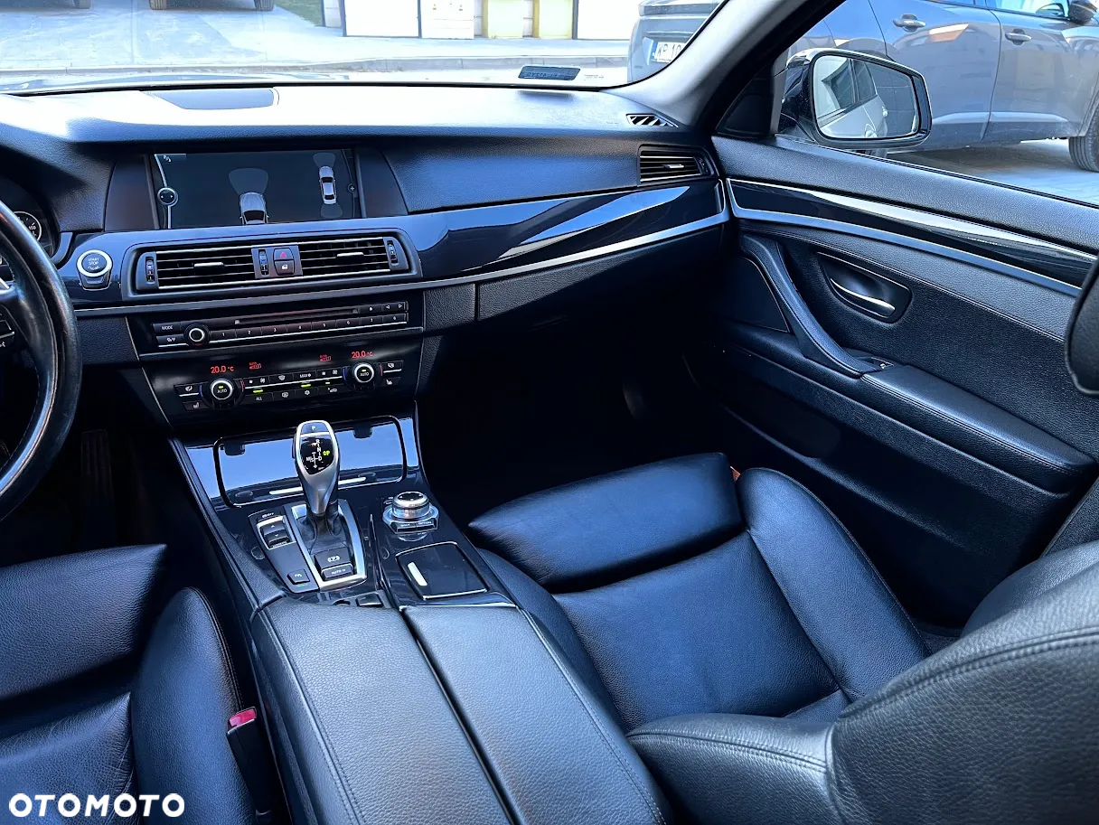 BMW Seria 5 520d - 34
