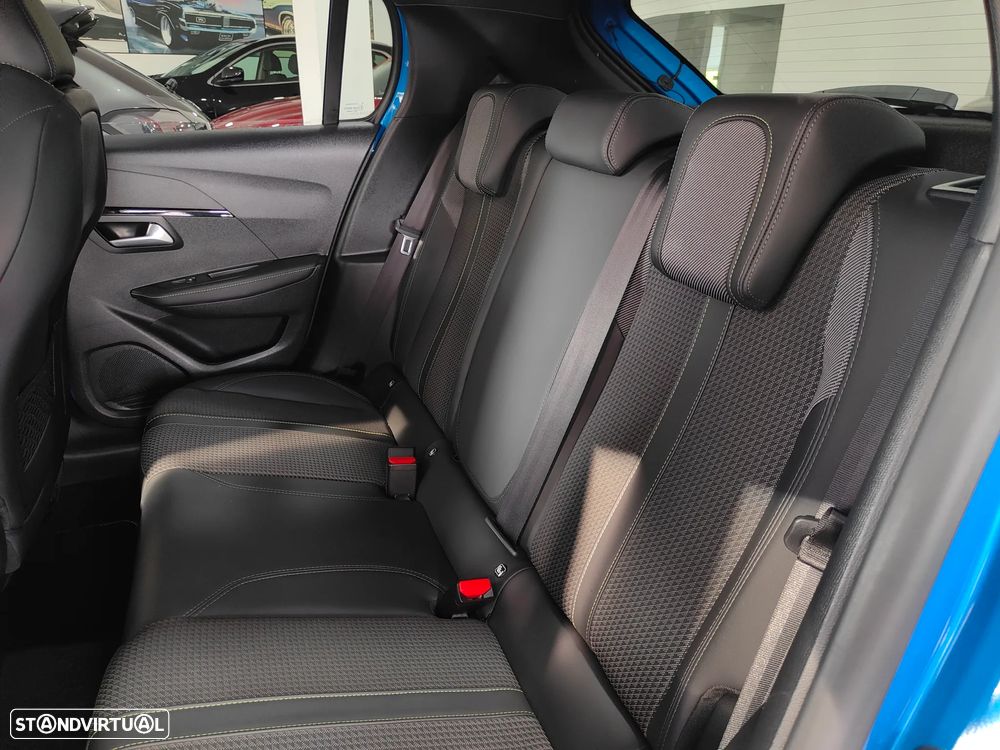 Peugeot 208 1.2 PureTech GT Line EAT8 - 34