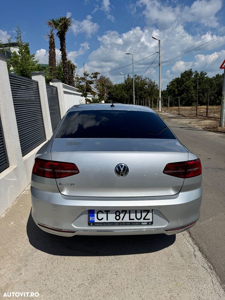 Volkswagen Passat 2.0 TDI DSG Highline - 19
