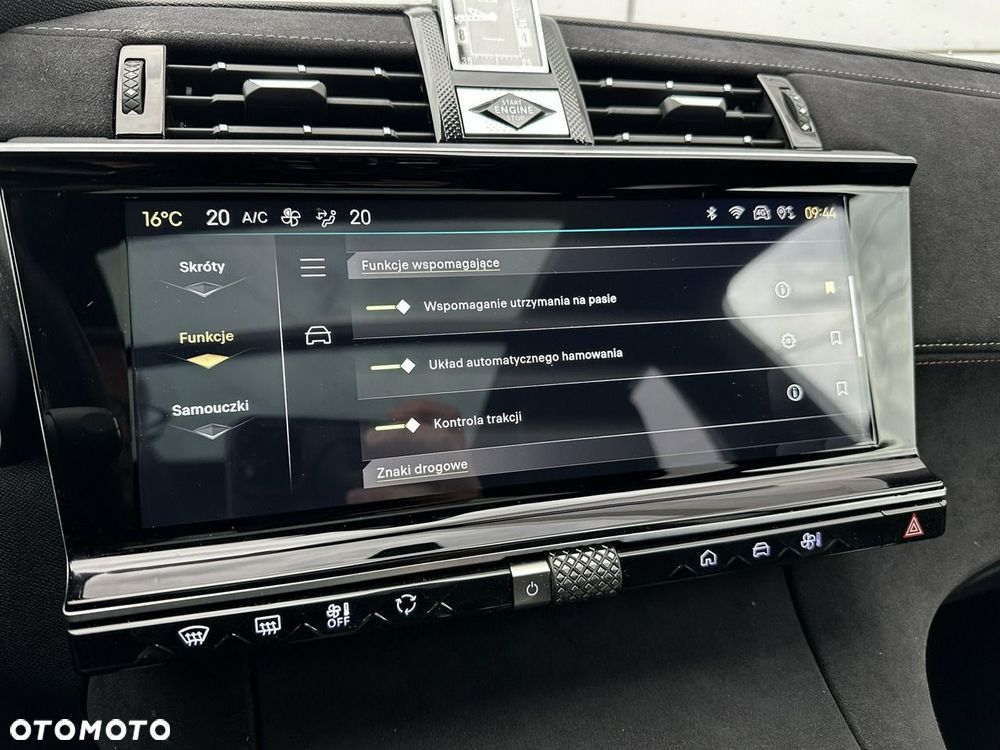 DS Automobiles DS 7 Crossback 1.6 E-Tense Performance Line + - 31
