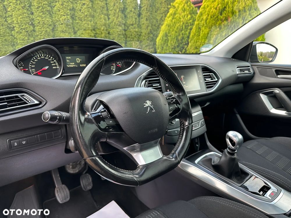 Peugeot 308 BlueHDi 120 Stop & Start Allure - 21