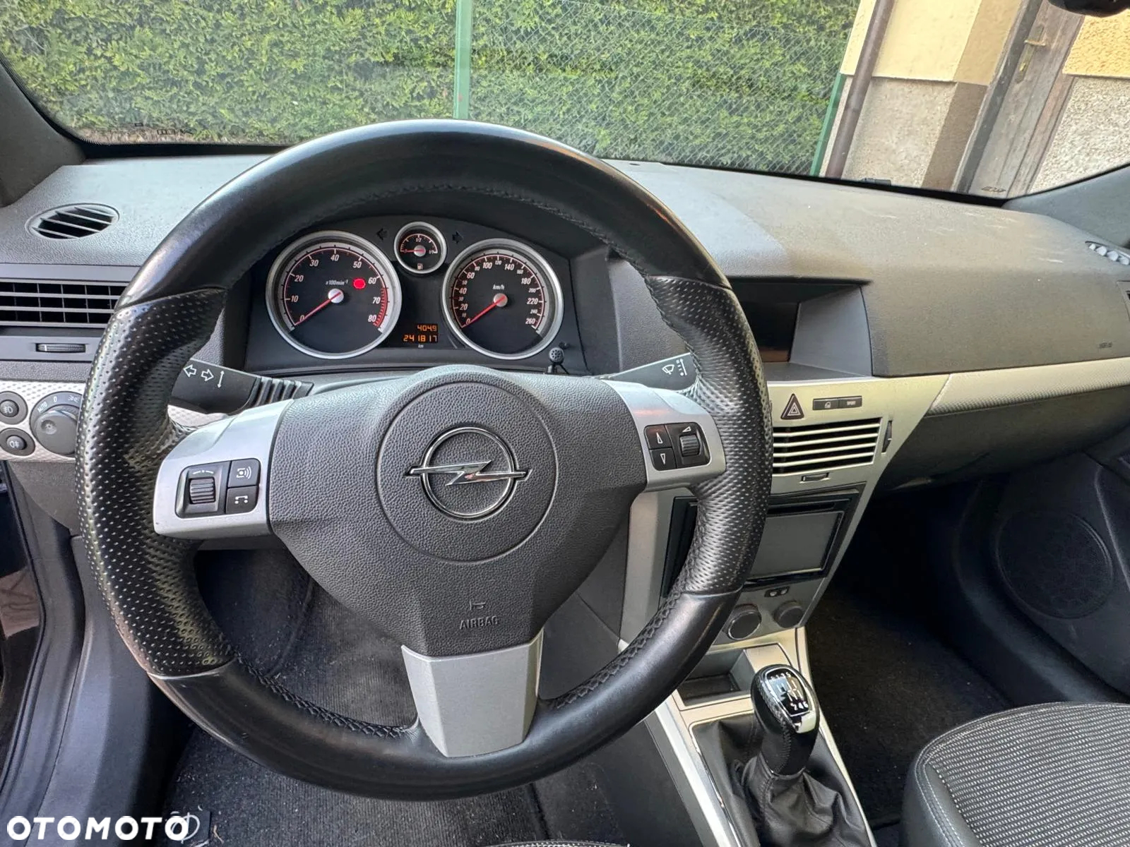 Opel Astra GTC 1.6 Turbo Edition - 6