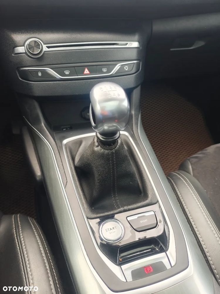 Peugeot 308 2.0 Blue HDi Allure S&S - 19