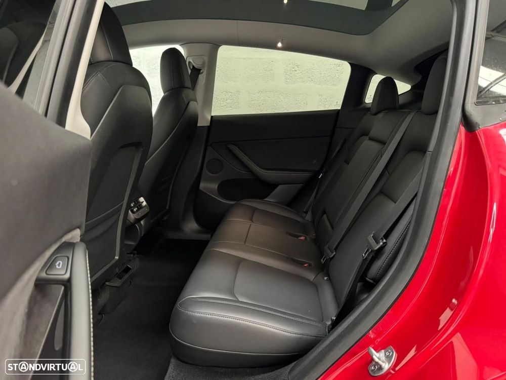 Tesla Model Y Long Range Tração Integral - 40