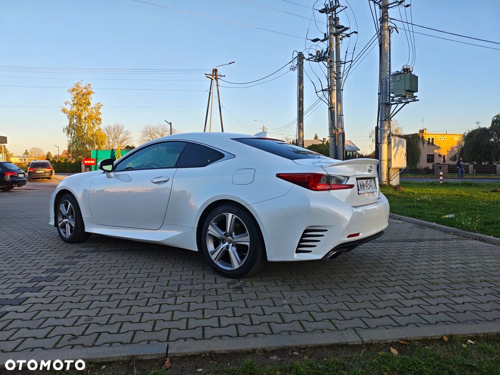Lexus RC - 4
