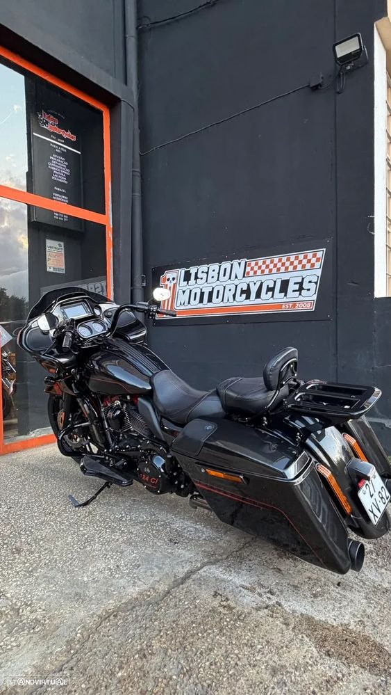 Harley-Davidson FLT Road Glide CVO - 2