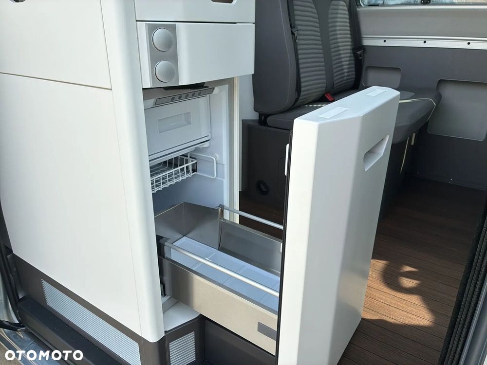 Volkswagen California - 38