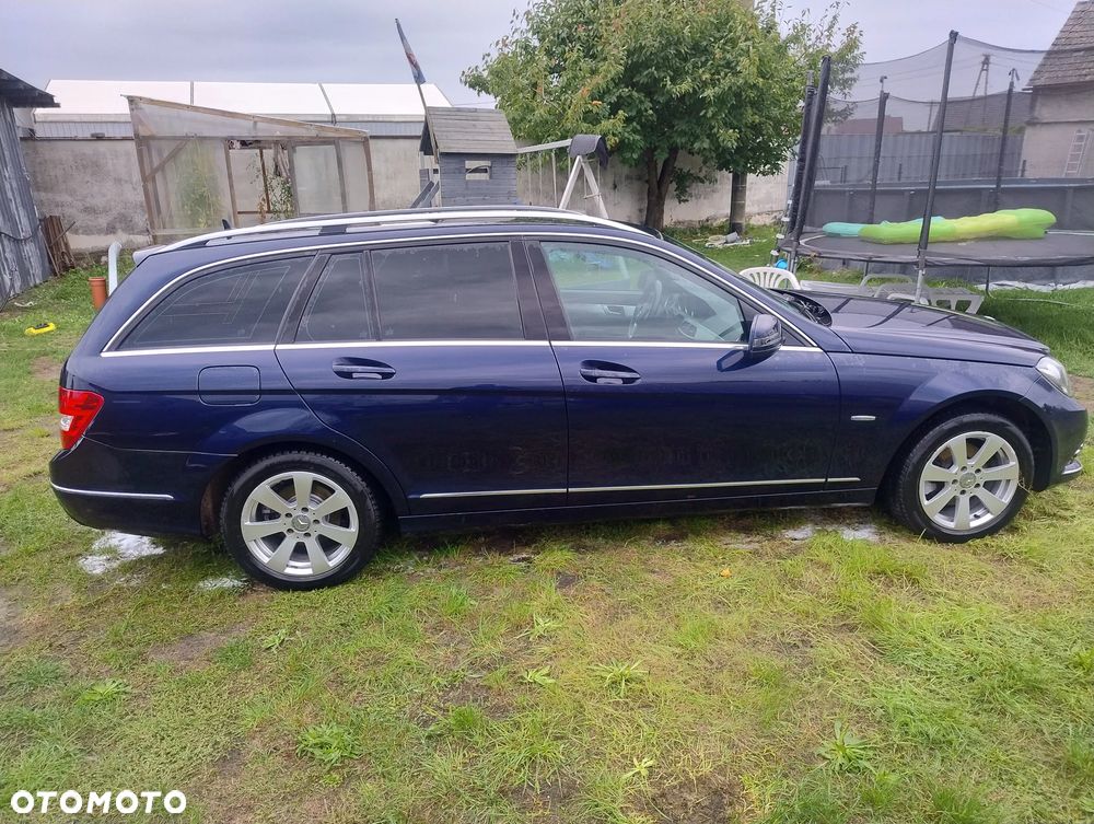 Mercedes-Benz Klasa C 200 CDI BlueEff Avantgarde - 3