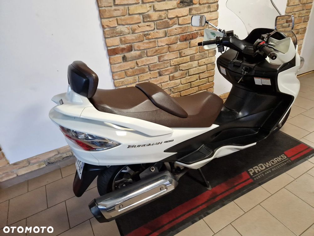 Suzuki Burgman - 38