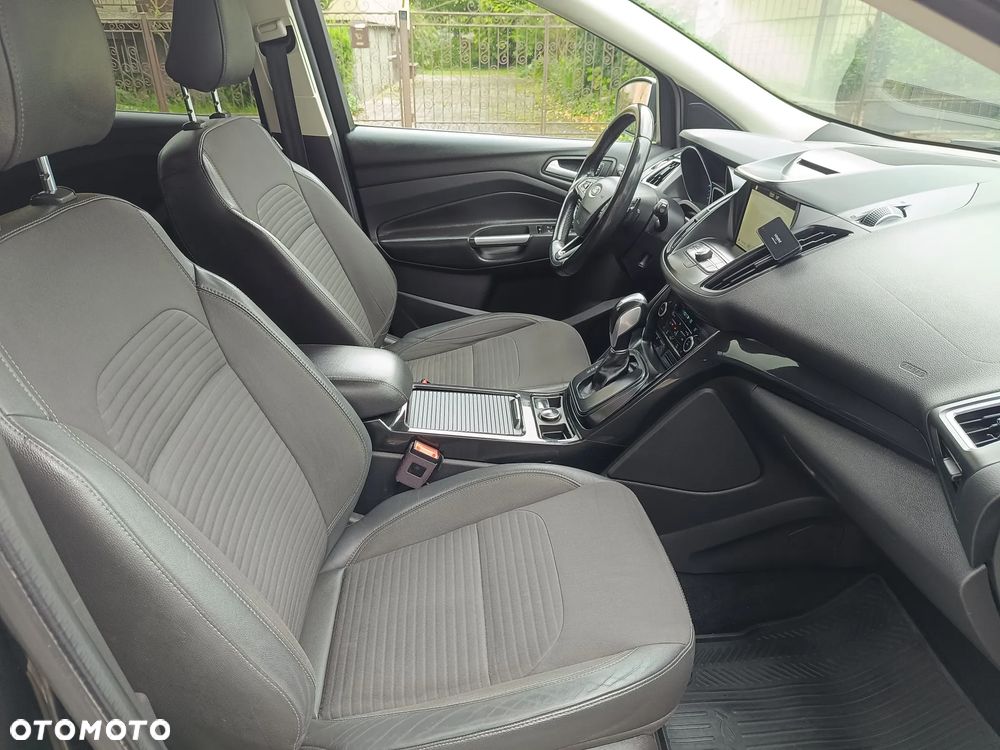 Ford Kuga 2.0 TDCi AWD Titanium - 24