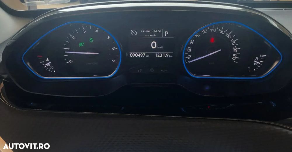 Peugeot 2008 1.2 PureTech Turbo EAT6 S&S Allure - 21