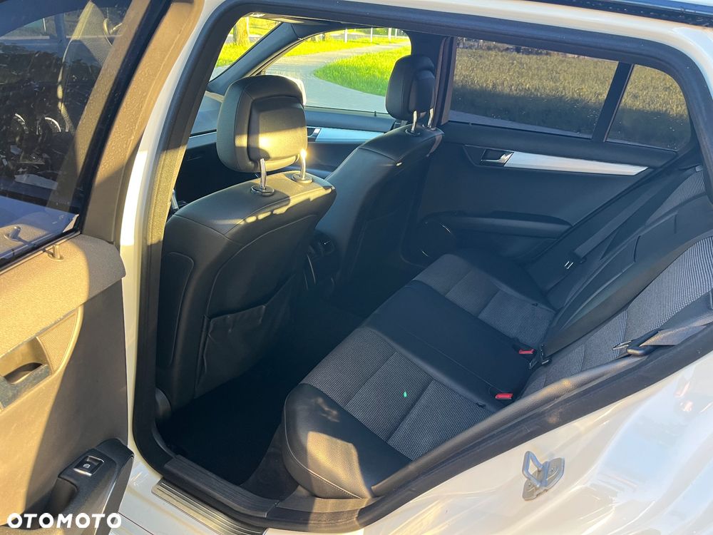 Mercedes-Benz Klasa C 200 Kompressor Automatik Avantgarde - 16