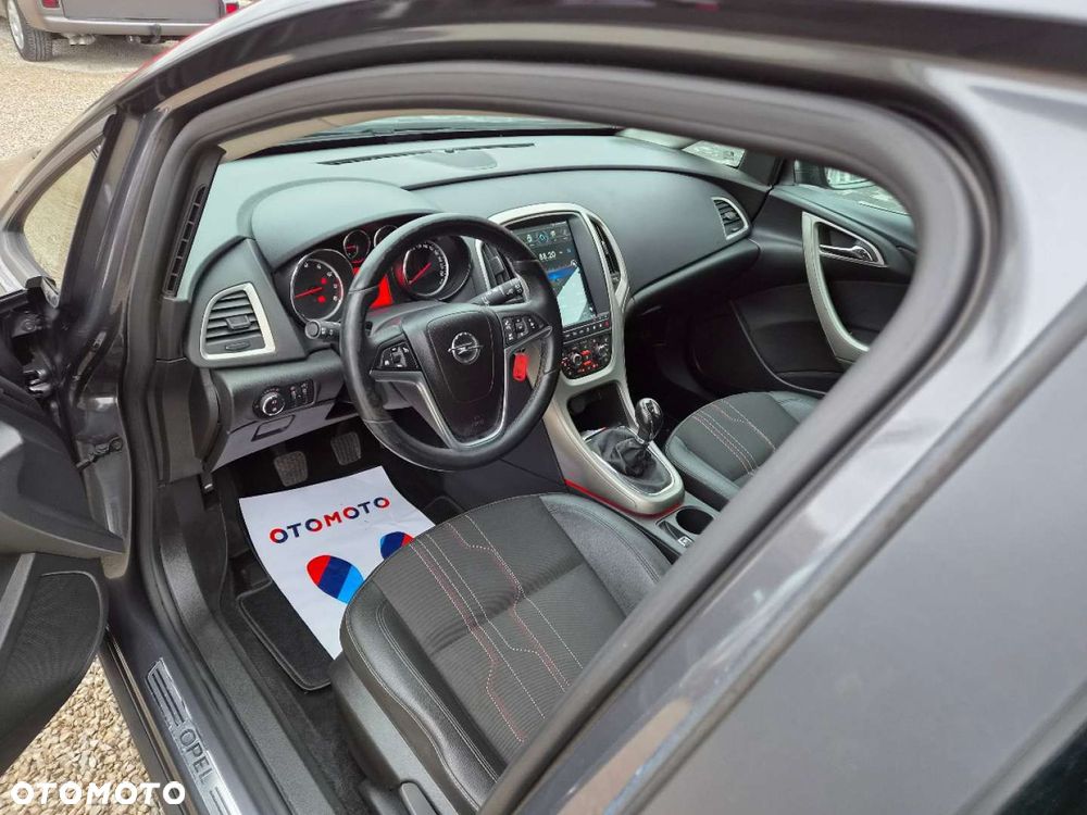 Opel Astra 1.4 Turbo Cosmo - 13