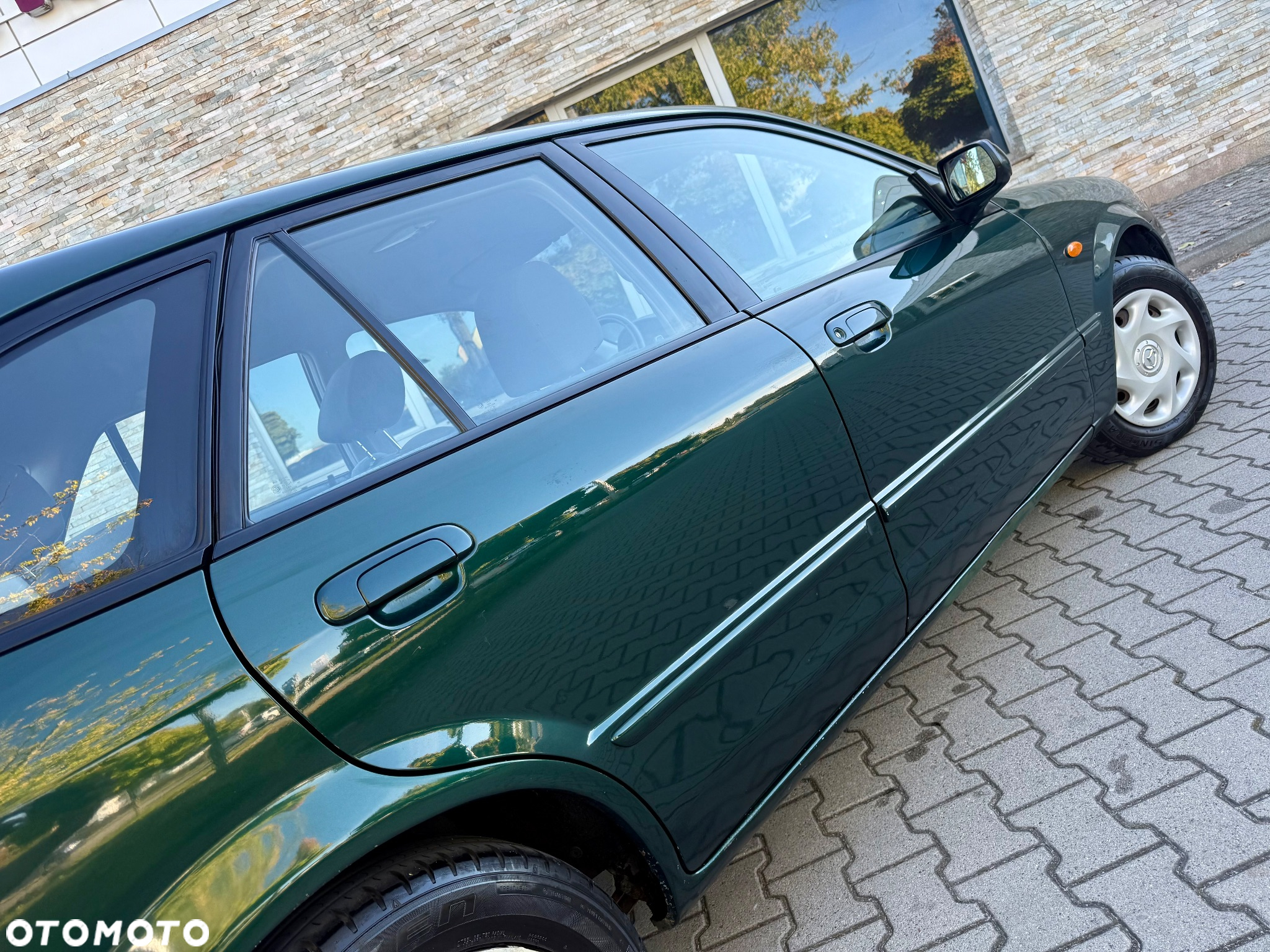 Mazda 323F 1.6 Exclusive - 36