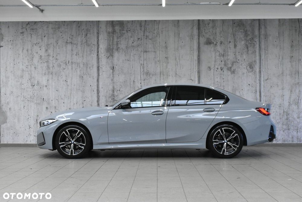 BMW Seria 3 318i M Sport - 4