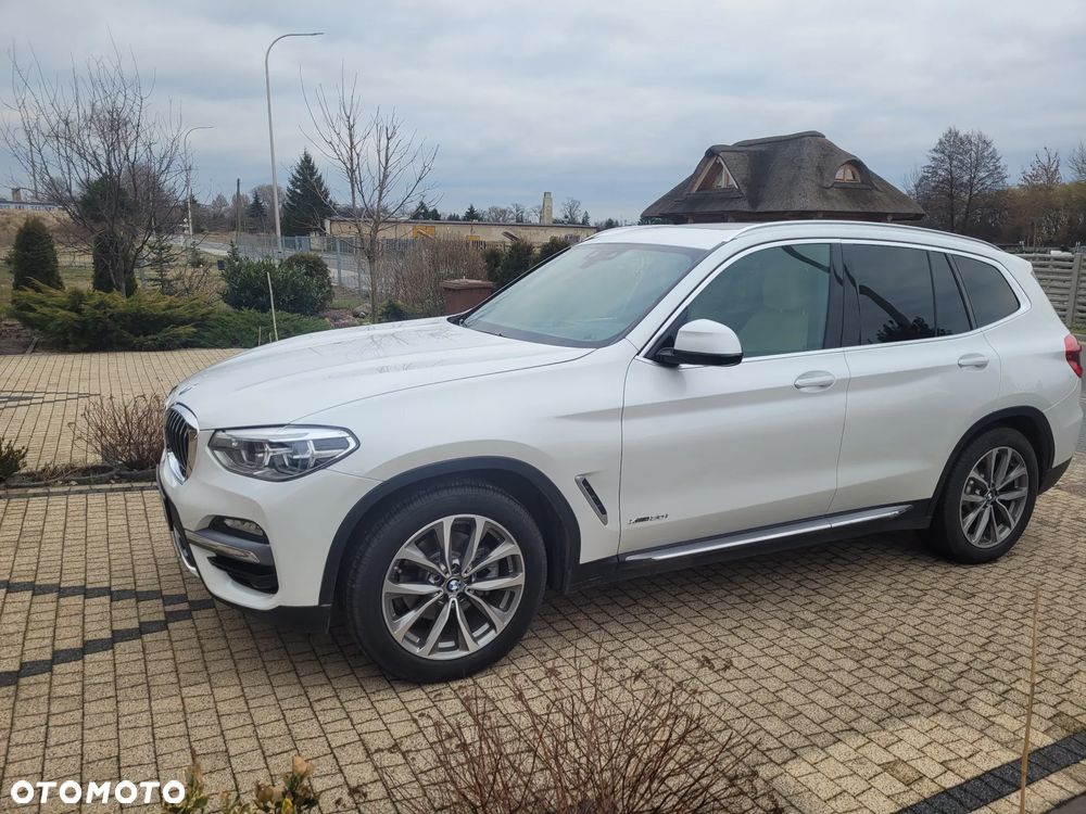 BMW X3 xDrive30i Luxury Line - 1